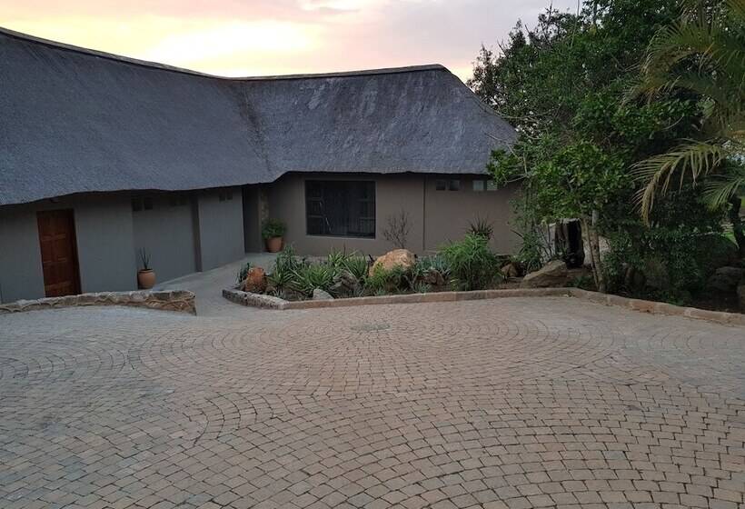 ホテル Oluchi Lodge