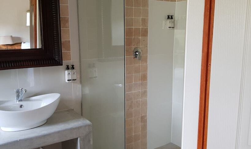 ホテル Oluchi Lodge