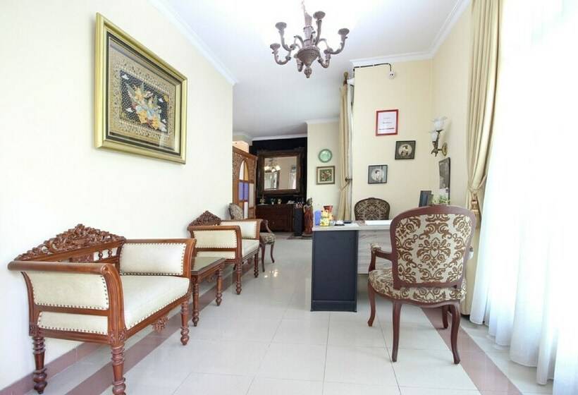 فندق Reddoorz Plus Near Stie Ykpn