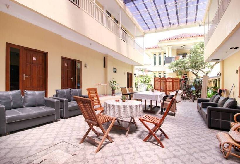 فندق Reddoorz Plus Near Stie Ykpn