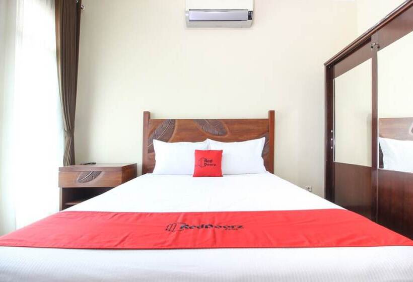 فندق Reddoorz Plus Near Stie Ykpn