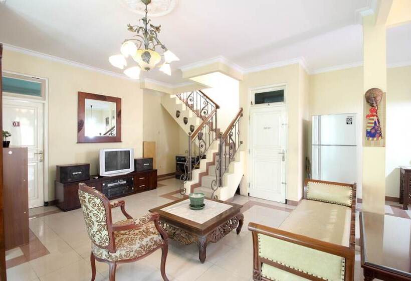 فندق Reddoorz Plus Near Stie Ykpn