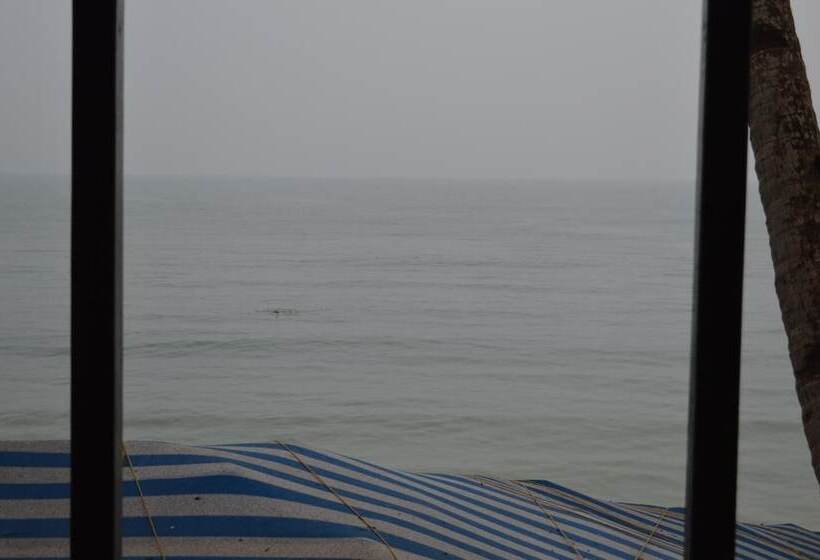 בית מלון כפרי Royal Touch Beach Huts