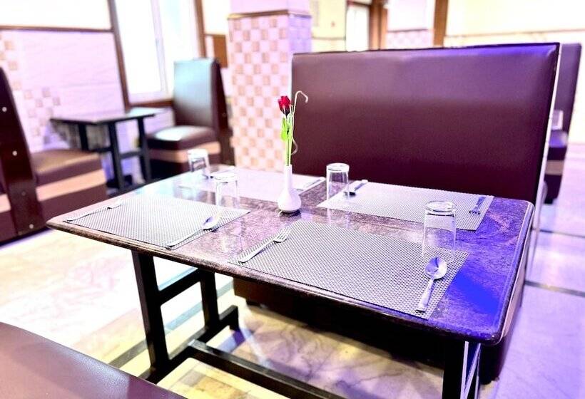 Отель Set Residency