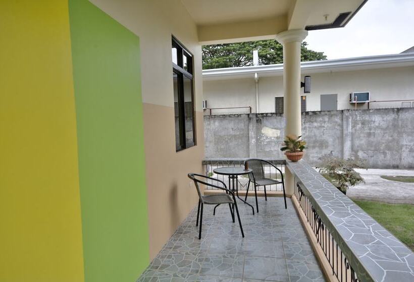 בית מלון כפרי Sulit Budget