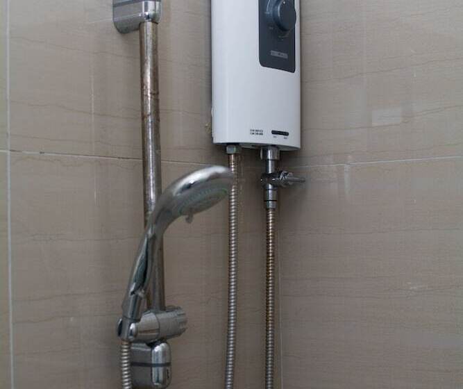 בית מלון כפרי Sulit Budget