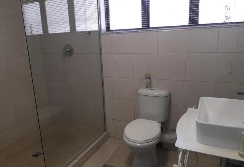 ホテル Tuscany Vryburg