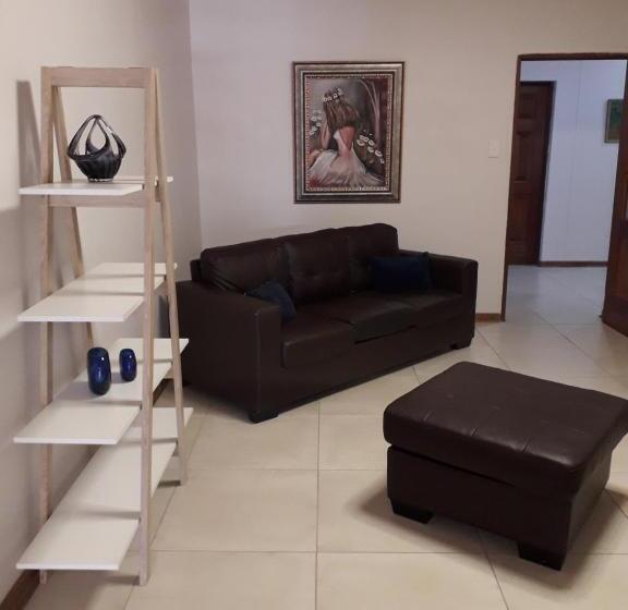 ホテル Tuscany Vryburg