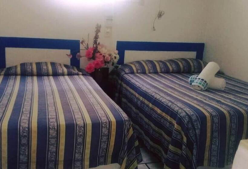 فندق Y Bungalows Los Arcos