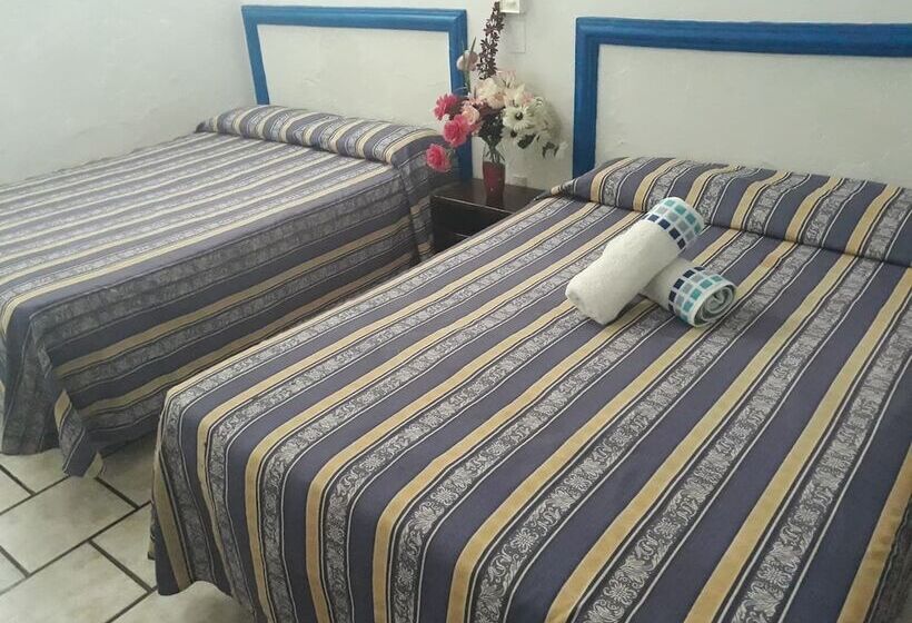 فندق Y Bungalows Los Arcos