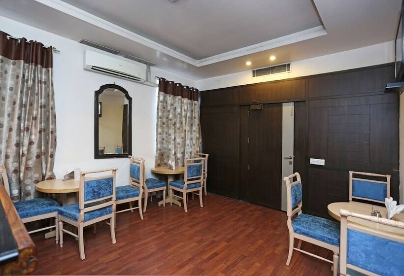 호텔 York By Oyo Rooms