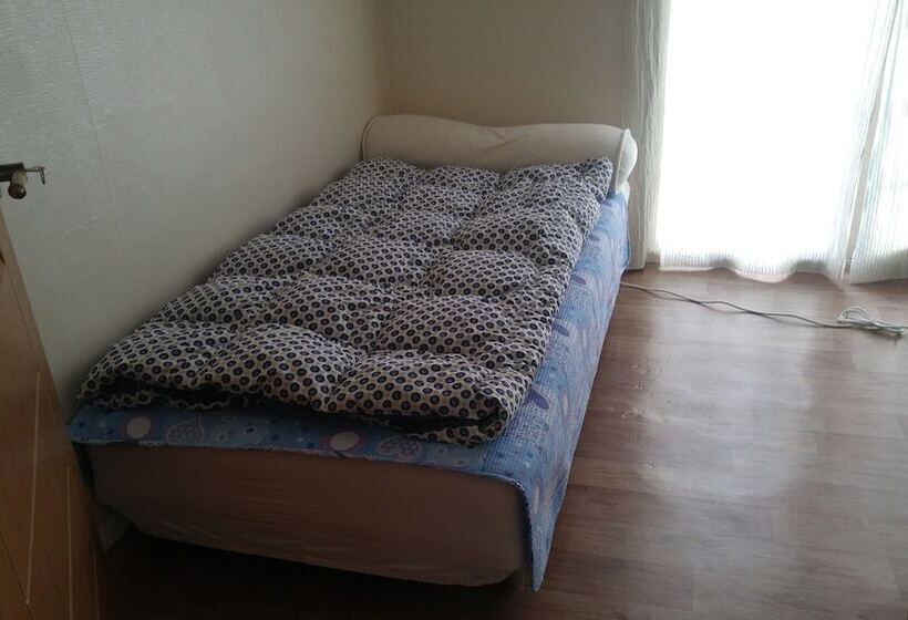 Masan Guest House Rhizome Hostel