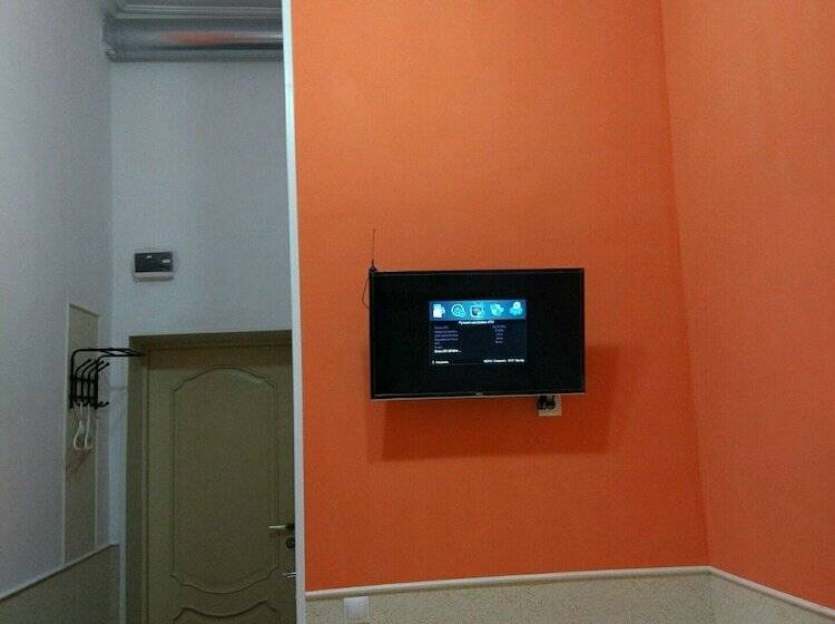 Mini Hotel Uyut On Prospekt Putina 8