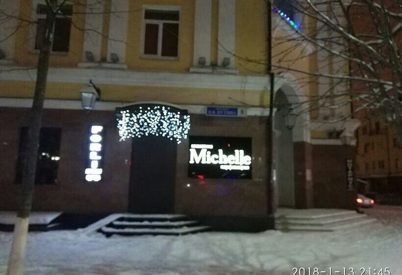 Mini Hotel Uyut On Prospekt Putina 8