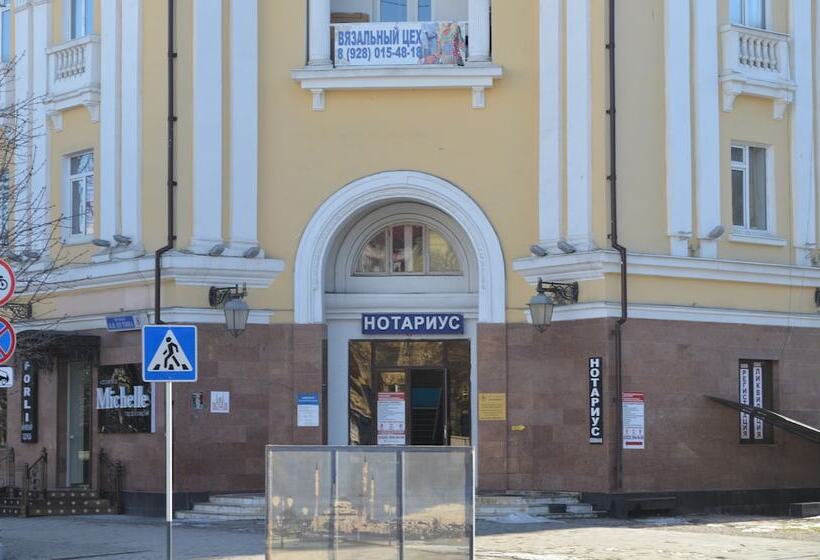 Mini Hotel Uyut On Prospekt Putina 8