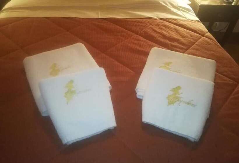 פנסיון Amadriades