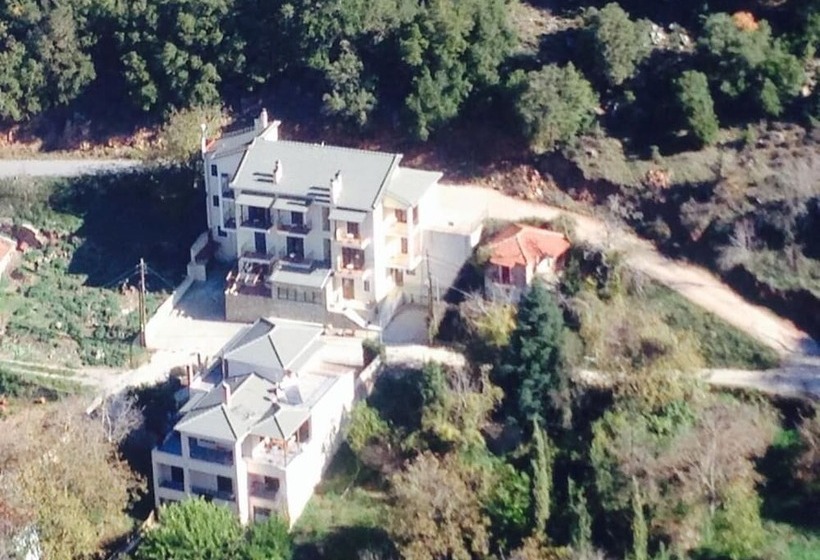 פנסיון Amadriades