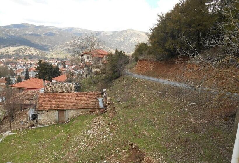 פנסיון Amadriades