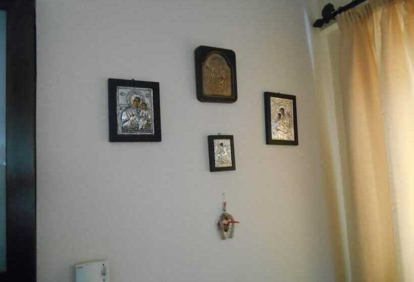 פנסיון Amadriades