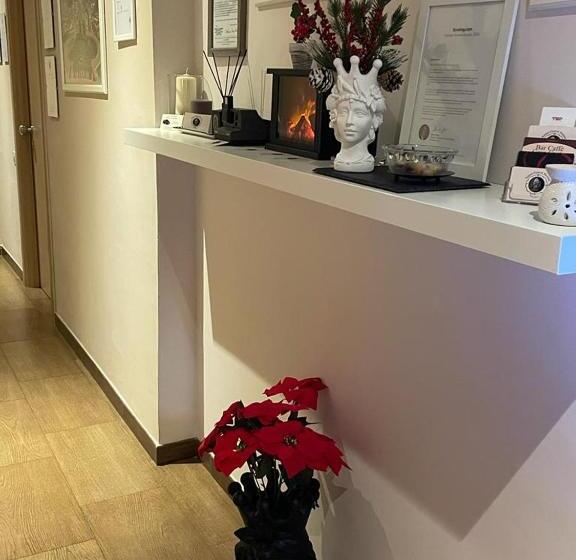 פנסיון Anna Guest House