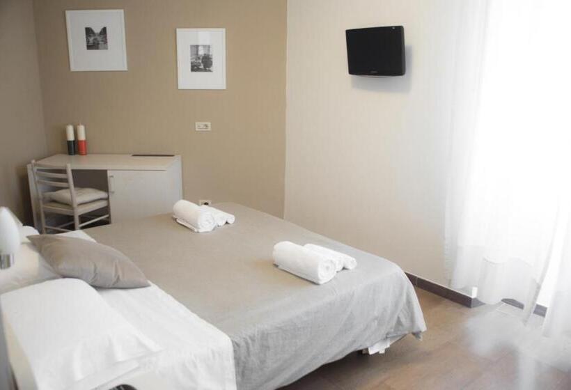 פנסיון Anna Guest House