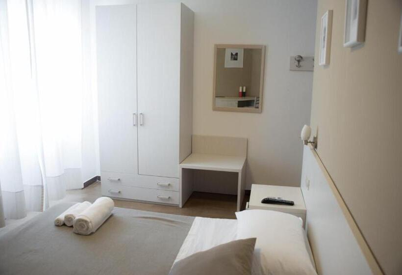 פנסיון Anna Guest House