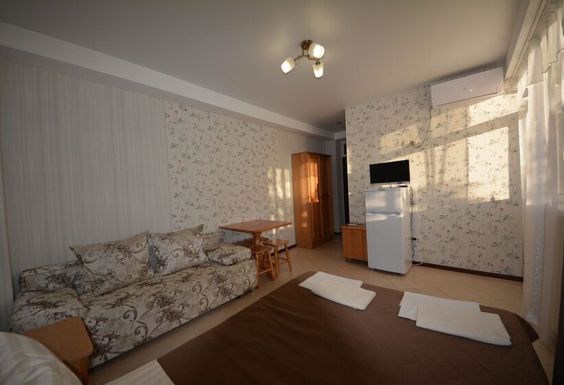 פנסיון Guest House Irina