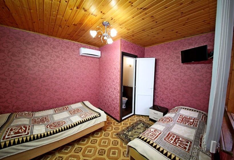 پانسیون Guest House On Chernomorskaya Ulitsa