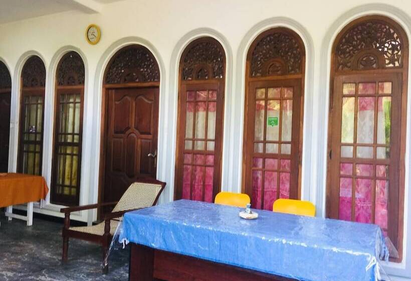 بنسيون Wonderland Mirissa Lucky Guest Home