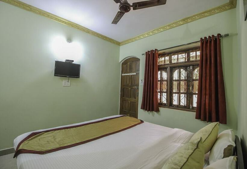 Пансион Oyo 10728 Home Near Calangute Beach