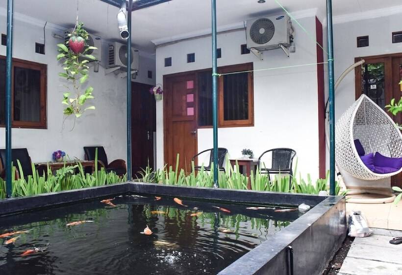 بنسيون Reddoorz Plus Near Hartono Mall