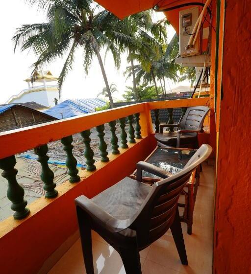 Sunset & Waves Resort