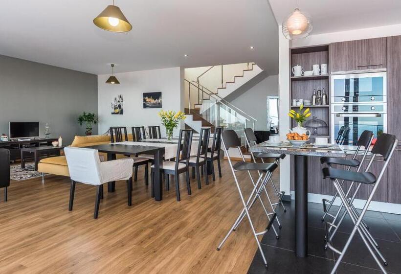 Villa Enjoy   By Lovelystay