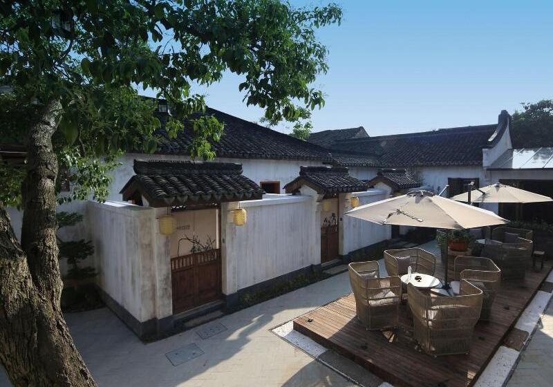 Floral Hotel · Yuexiang Inn Wuzhen