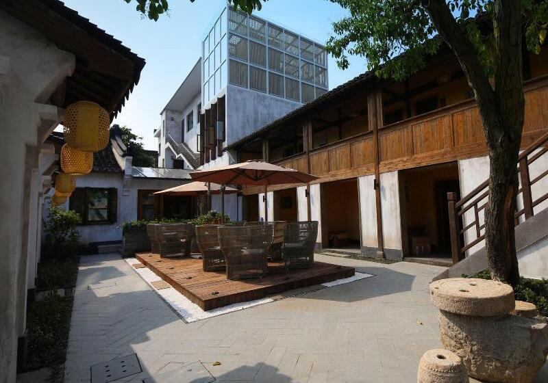 Floral Hotel · Yuexiang Inn Wuzhen