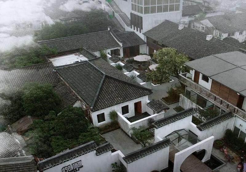 Floral Hotel · Yuexiang Inn Wuzhen