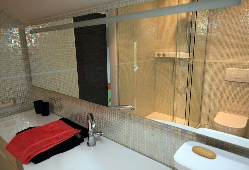 Bed and Breakfast La Petite Bruyere De Renaix