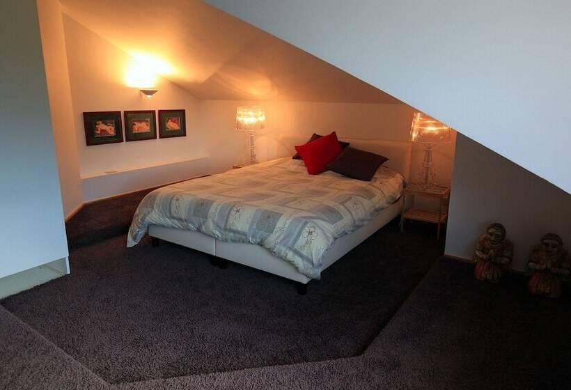 Bed and Breakfast La Petite Bruyere De Renaix