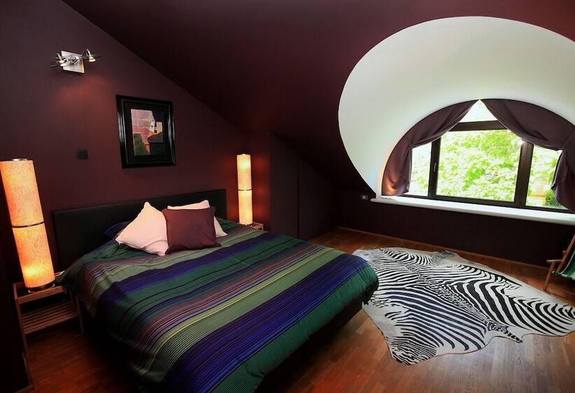 Bed and Breakfast La Petite Bruyere De Renaix