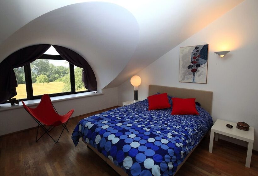 Bed and Breakfast La Petite Bruyere De Renaix