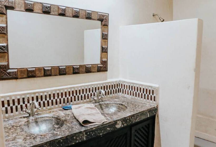 تختخواب و صبحانه Riad Kasbah Omar