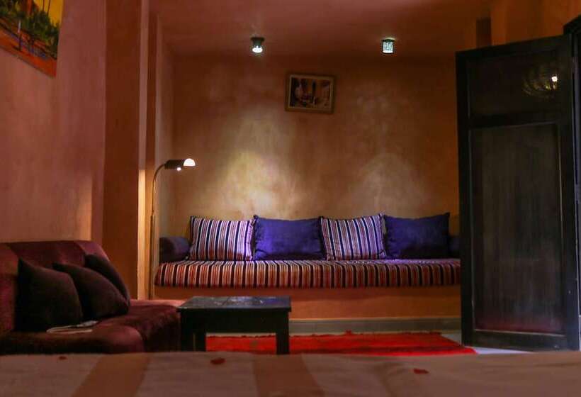 تختخواب و صبحانه Riad Kasbah Omar