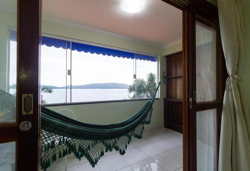 פונדק Pousada Das Flores