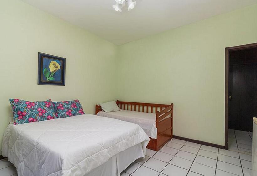 פונדק Pousada Das Flores