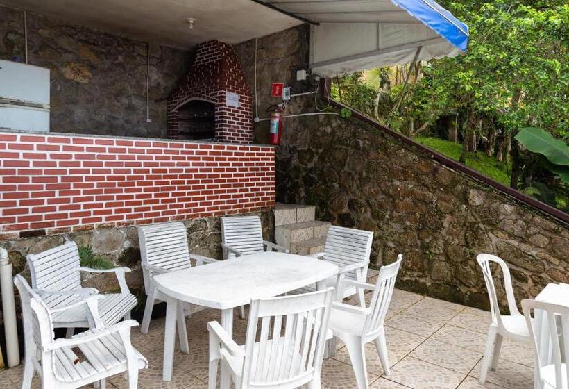 פונדק Pousada Das Flores