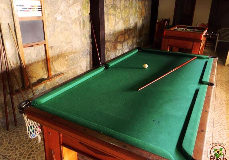 פונדק Pousada Das Flores