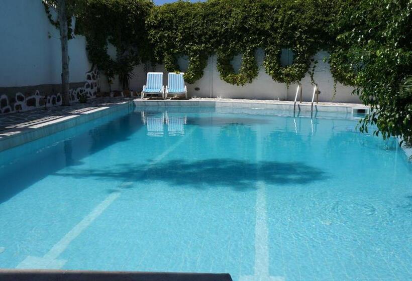 호텔 Captain S House