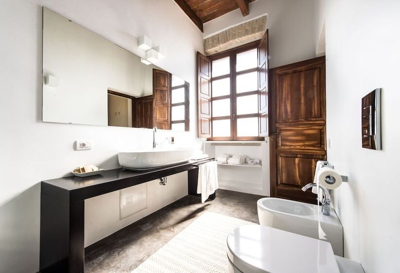 בית מלון כפרי Faro Capo Spartivento