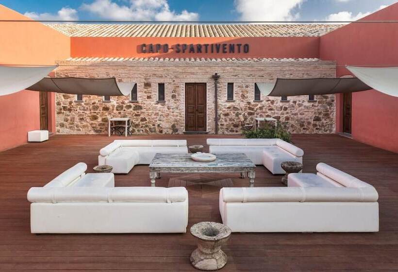 בית מלון כפרי Faro Capo Spartivento