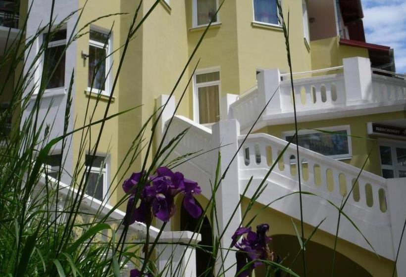 בית מלון כפרי Podmoskovye